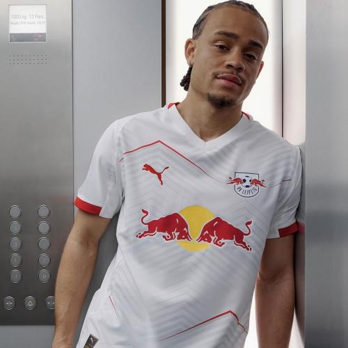 تيشيرت او طقم لايبزيج - نسخة جمهور