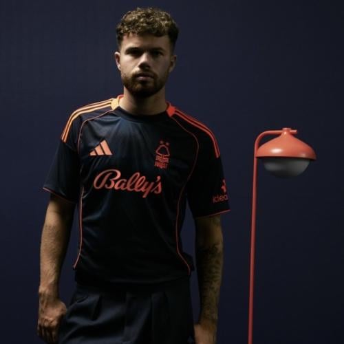 تيشيرت نوتنغهام فورست - نسخة جمهور