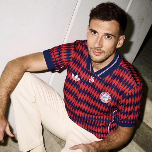 تيشيرت كلاسيك بايرن ميونخ