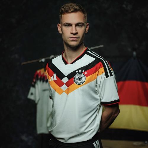 تيشيرت او طقم المانيا - نسخة جمهور