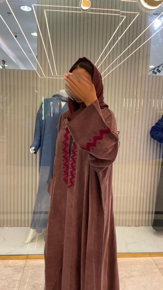 عباية حرير مغسول مطرز