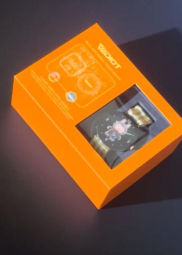 ساعة لابوبو  بتصميم عصري وتقنيات متقدمة FL017