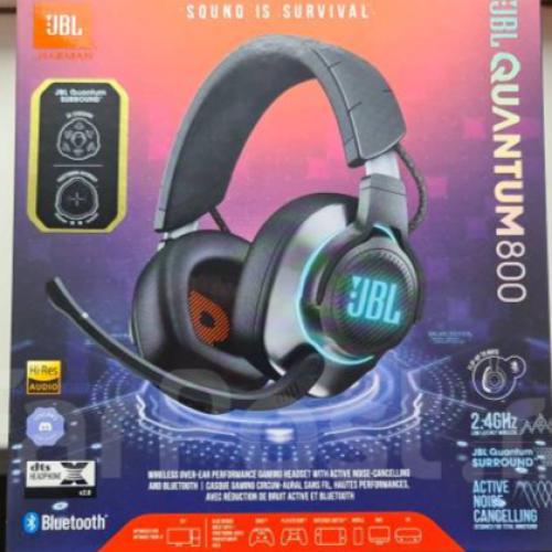 JBL quantum 800 gaming headset