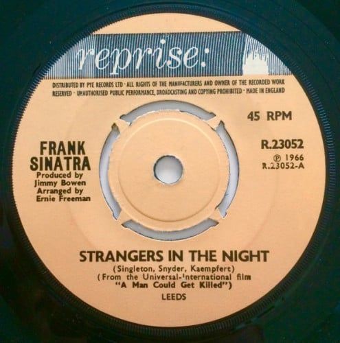 Frank Sinatra - Strangers In The Night / My Kind Of Town