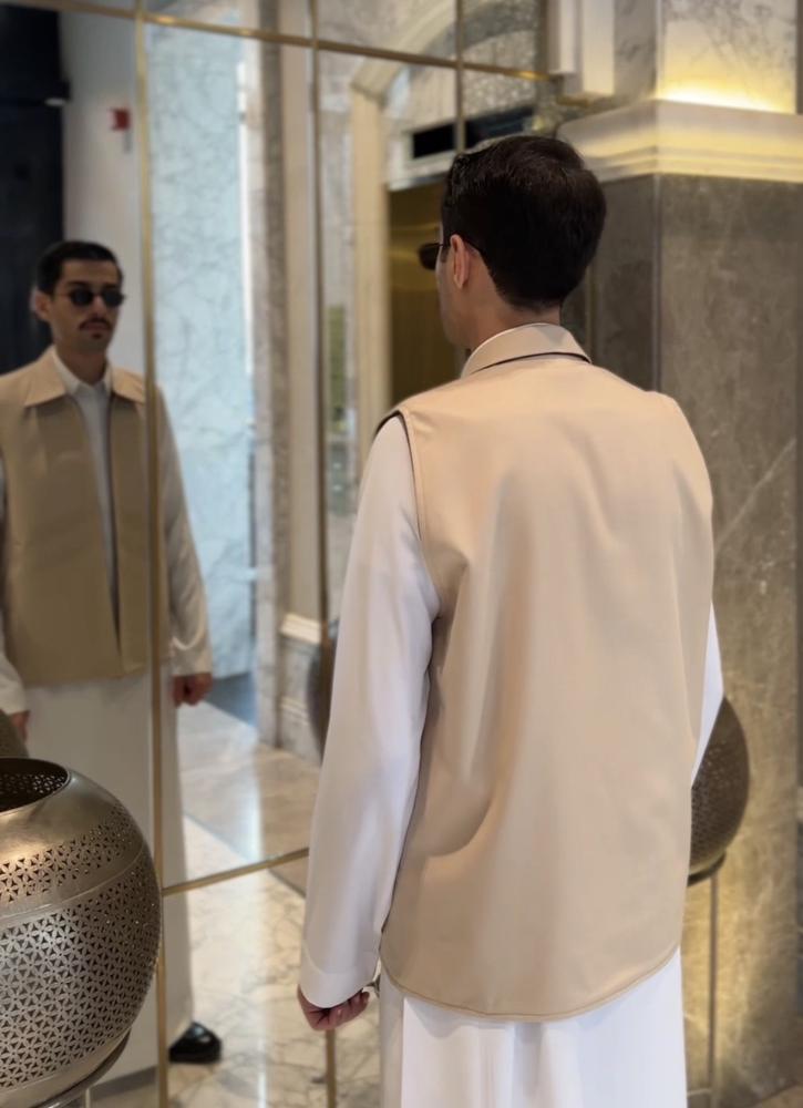 سديري رجالي دبل فيس لون جملي مع بيج
