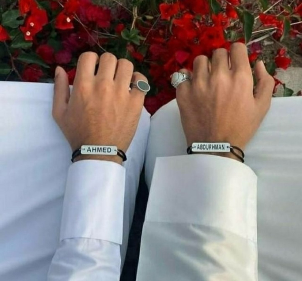 اساور-رجالية-ونسائية-بالاسم-تصميم-أنيق-متجر-بارتي
