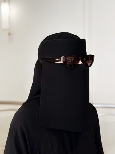 نقاب نظارة ربطة عريض