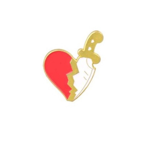 بروش قلب وسكين