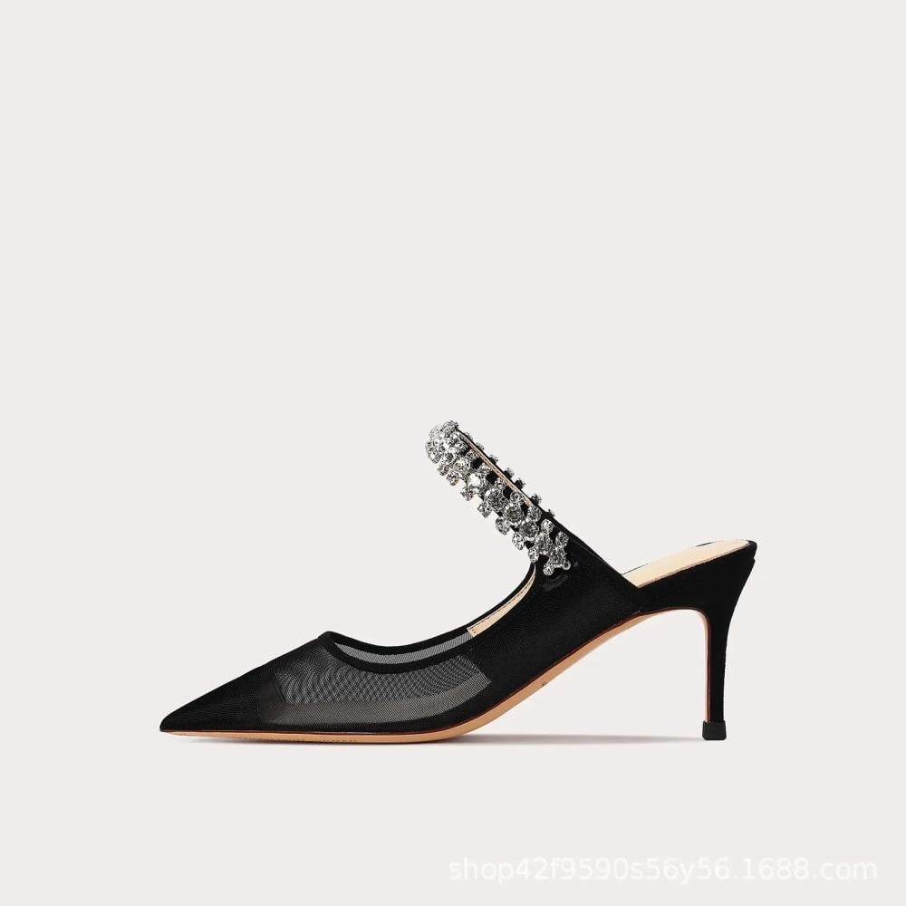 كعب عالي مدبب للنساء