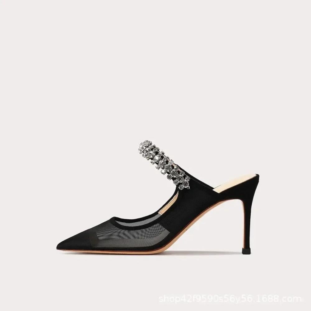 كعب عالي مدبب للنساء