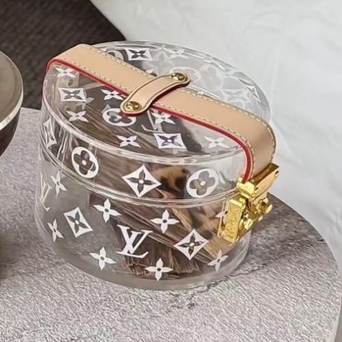 بوكس لويس فيتون