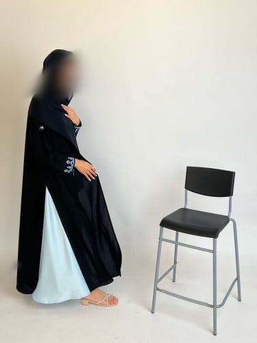 كريب المستقبل مع تطريز على الكم- مع كريب حرير سماو...