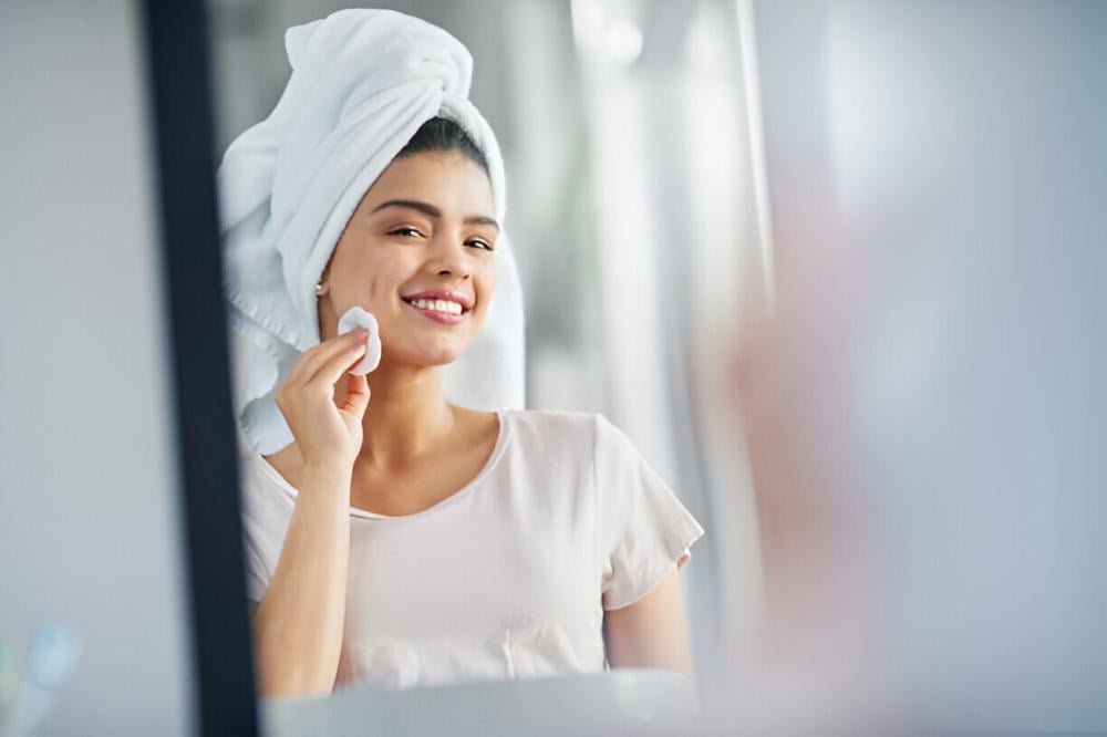 أهمية غسول البشرة-  منظف الوجه الزيتي؟ وما هي أنواعه وفوائده