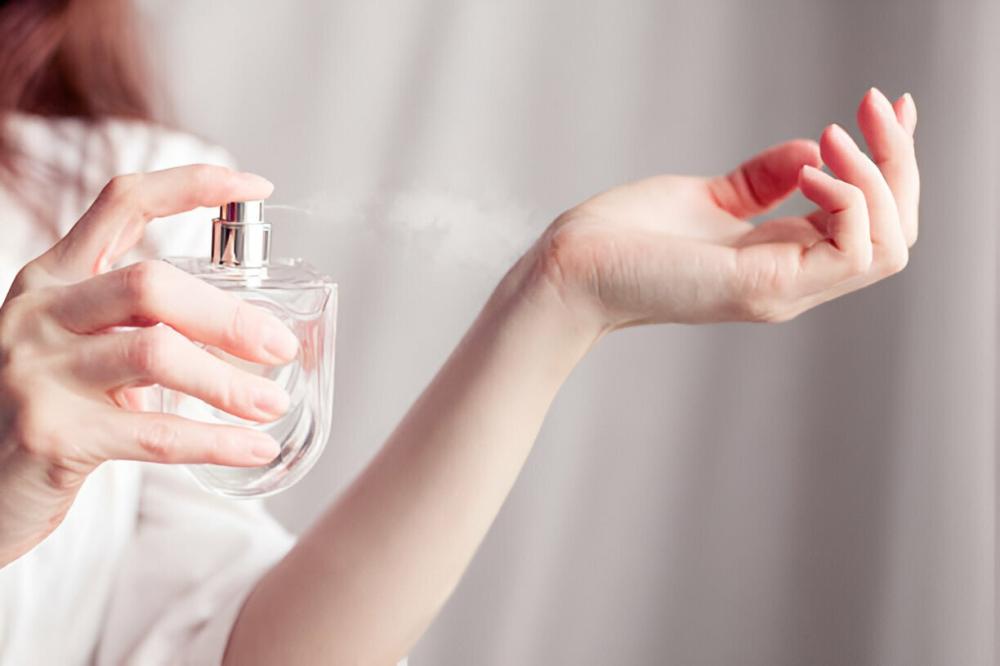 كيفية اختيار افضل معطر جسم مناسب لطبيعتك وتفاصيل يومك