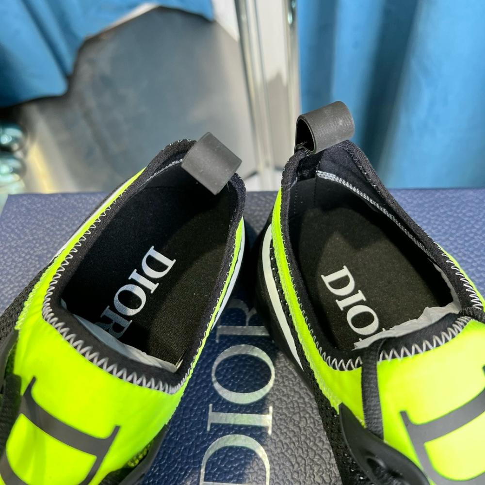 DIOR