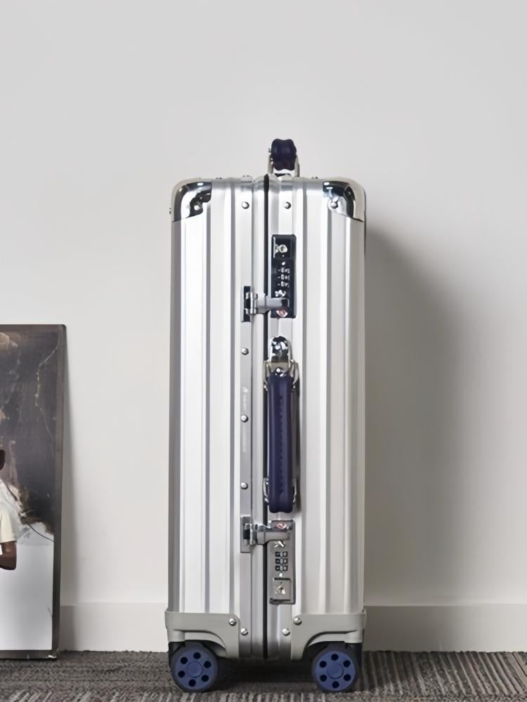 RIMOWA