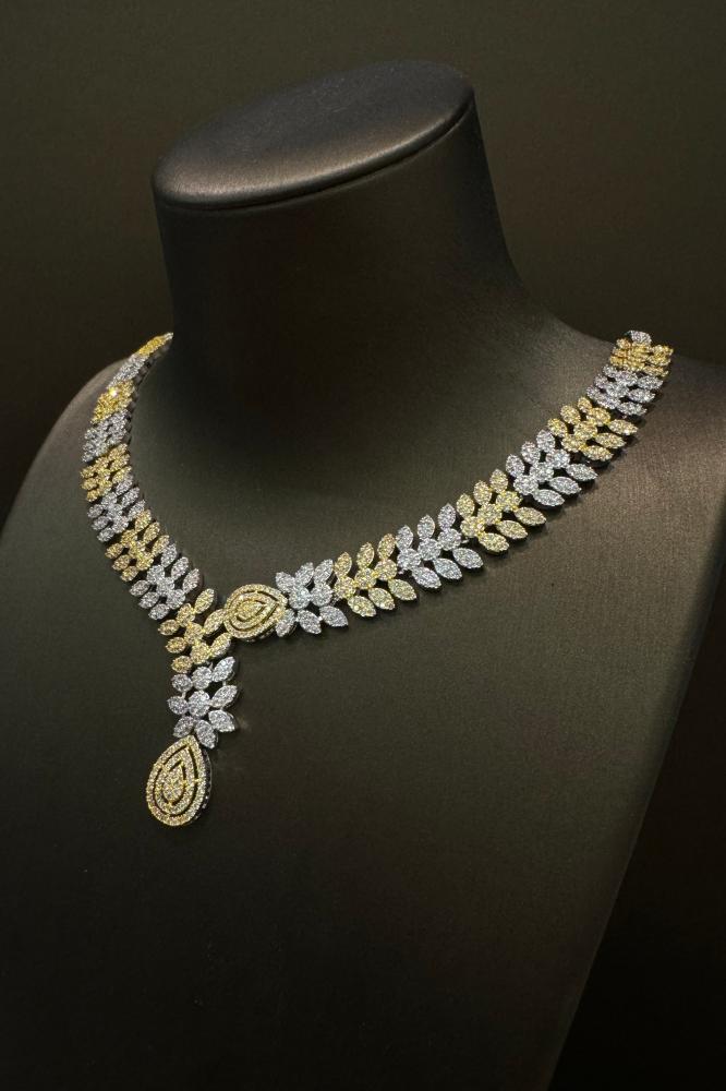 لازوردي / طقم 4 قطع  فاخر ذهـبي و فـضي