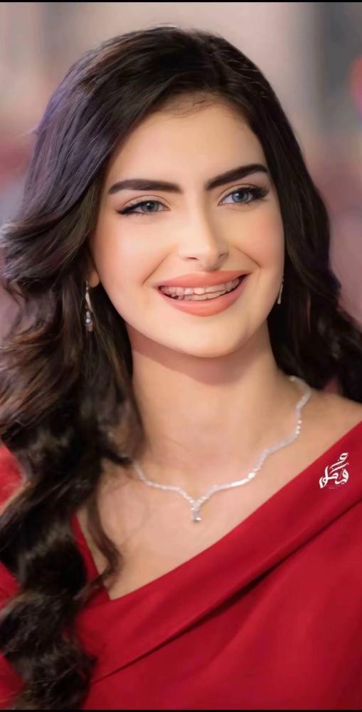 فستان شهد الشمري