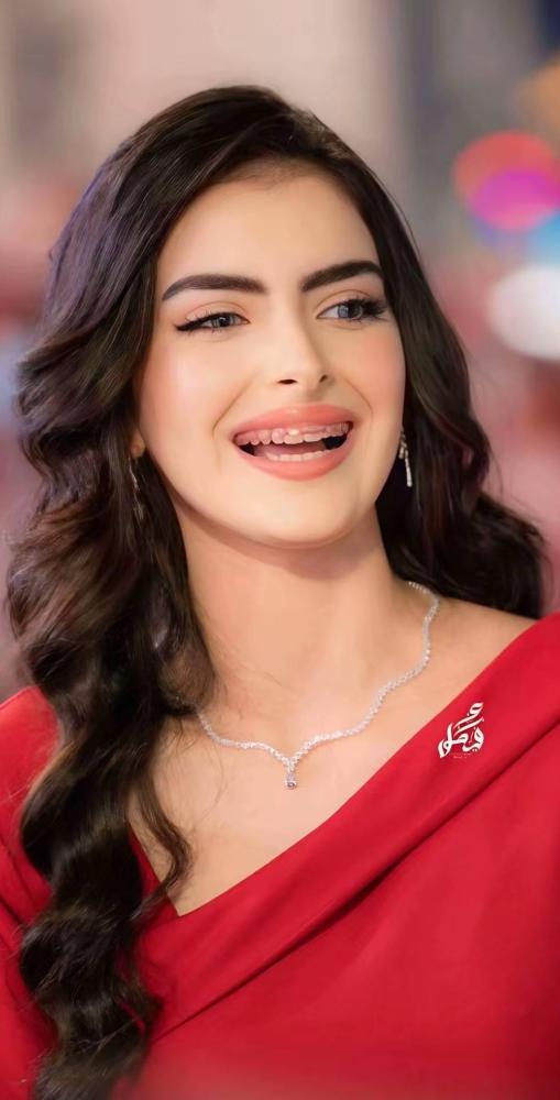 فستان شهد الشمري