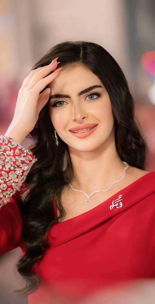 فستان شهد الشمري