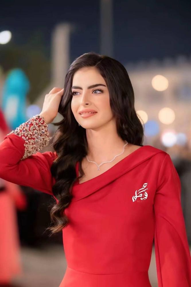 فستان شهد الشمري