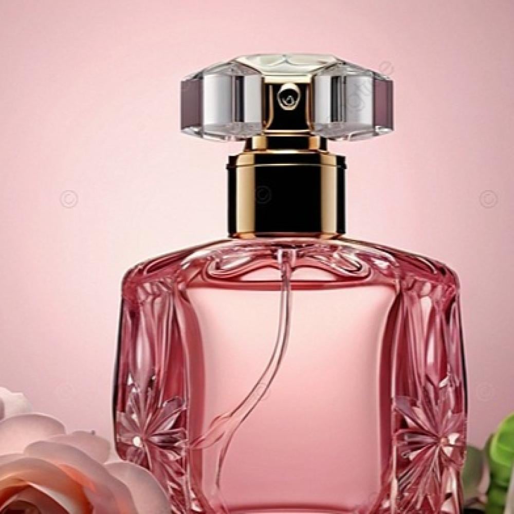 كيف تختارين العطر المناسب لشخصيتك - دليل شامل