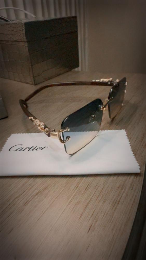 نظارة Cartier الفاخرة