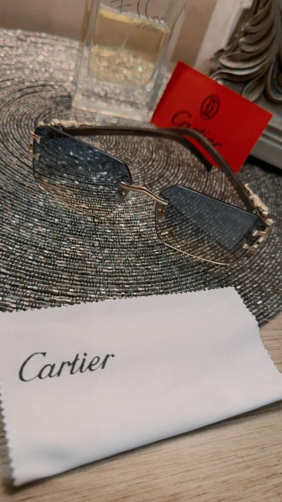 نظارة Cartier الفاخرة
