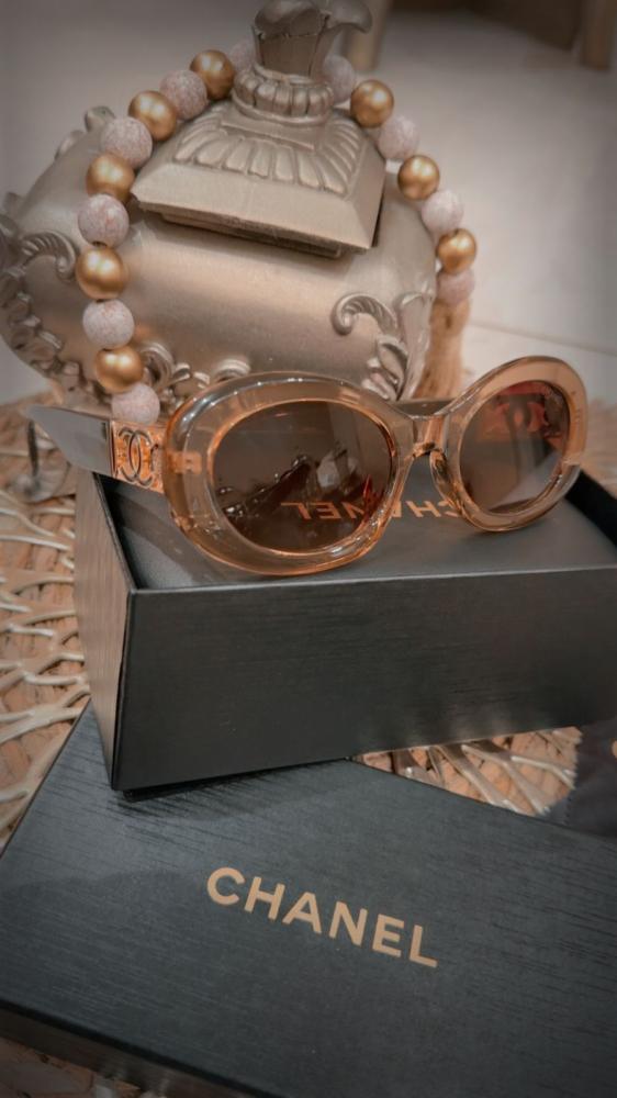 نظارة CHANEL الفاخرة
