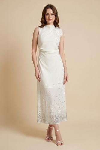 Beige draped dress with rose brooch المقاس:(L - 40)