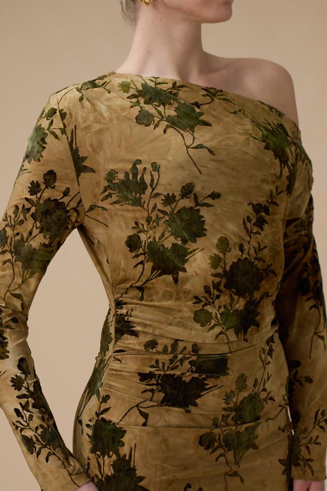 فستان  اصفر مشجر بكتف واحد المقاس:(XL - 42)