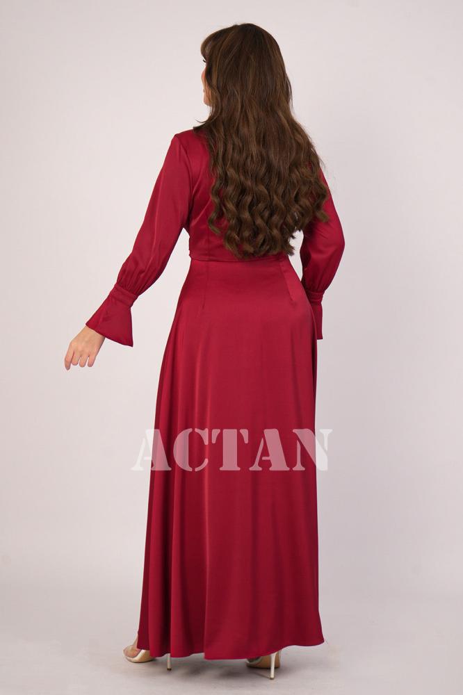 Burgundy Crystal-Embellished Collar Maxi Dress المقاس:(XXL - 44)