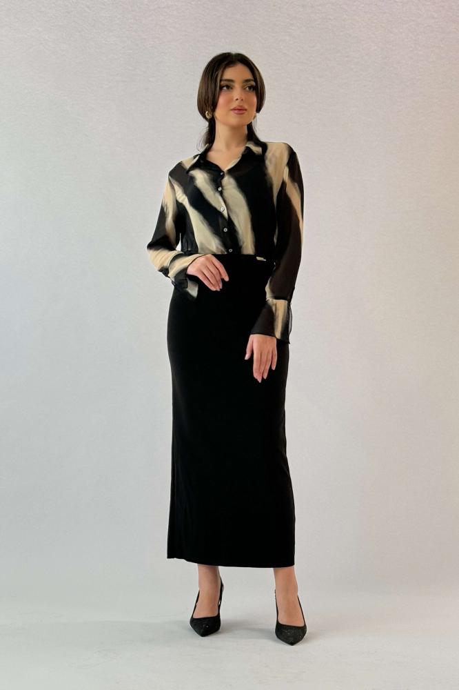 Black wavy striped shirt المقاس:(M - 38)
