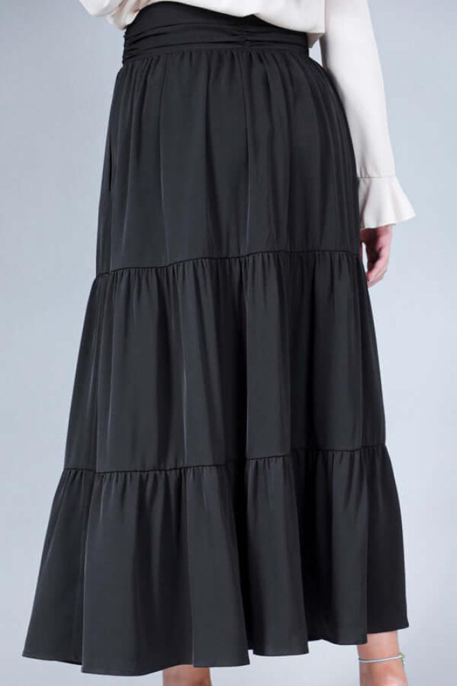 Plain pleated skirt المقاس:(L)