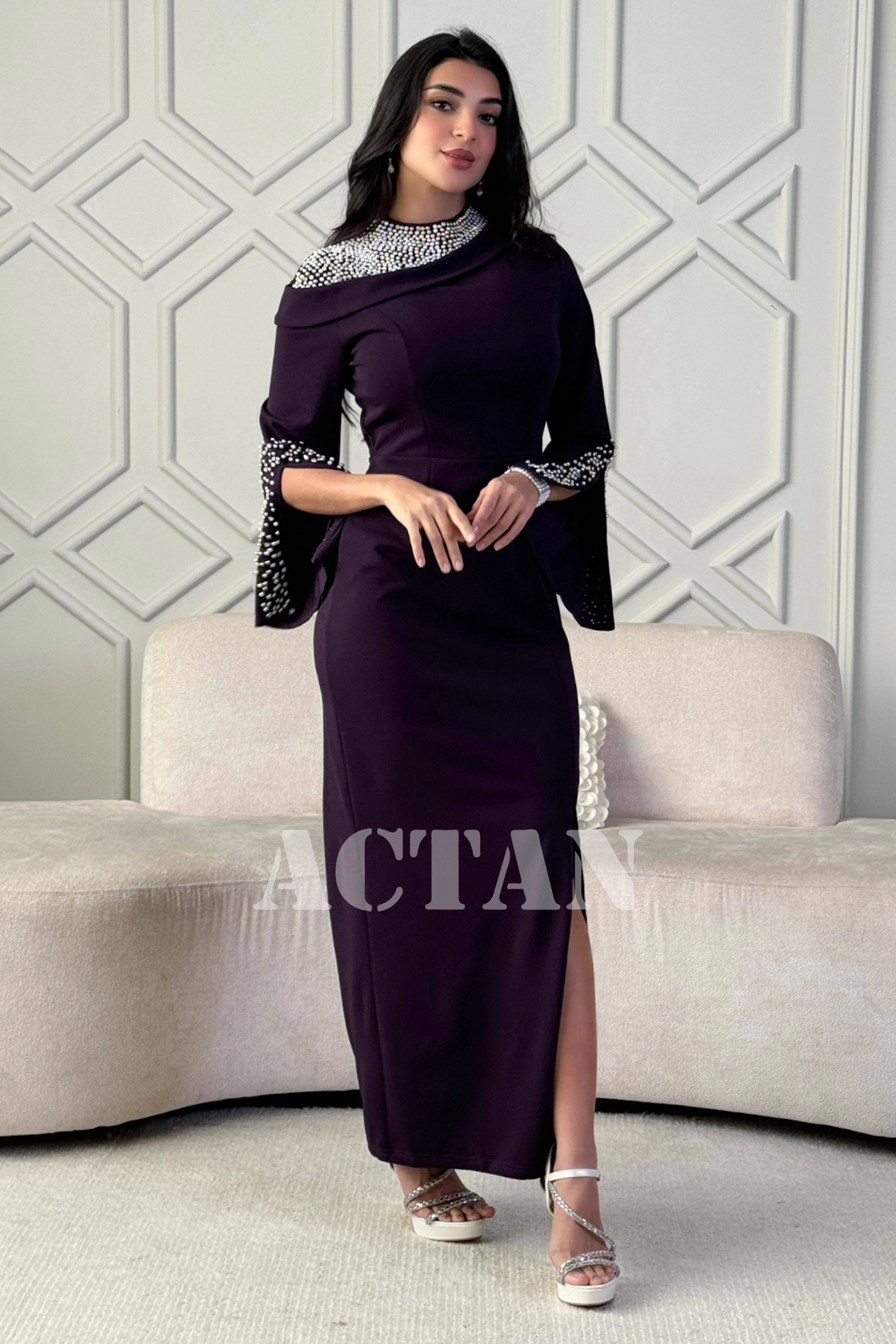 Maxi dress with pearl-embellished collar