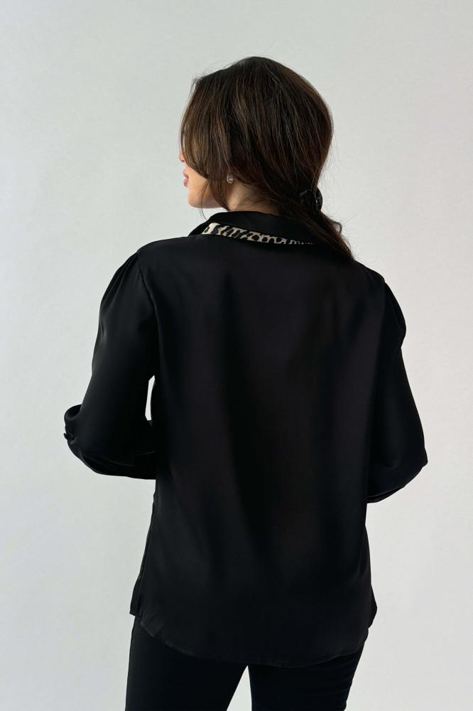 Black satin blouse with leopard print المقاس:(L - 40)