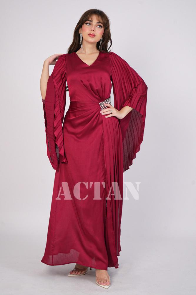 Burgundy pleated maxi dress with side slit المقاس:(L - 40)