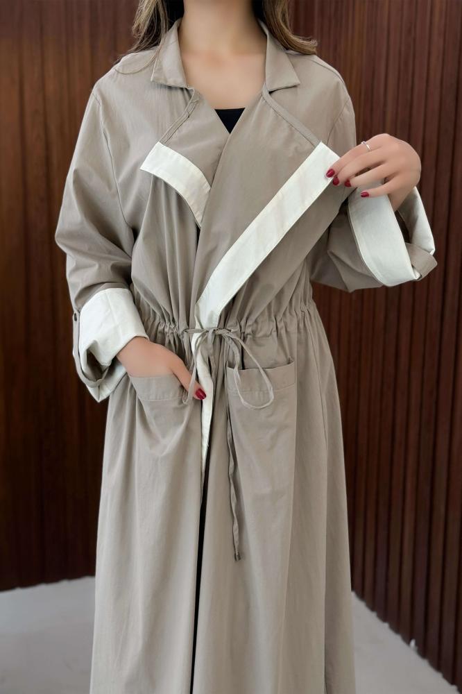 Beige Abaya with a folded collar and a tie at the waist المقاس:(58)