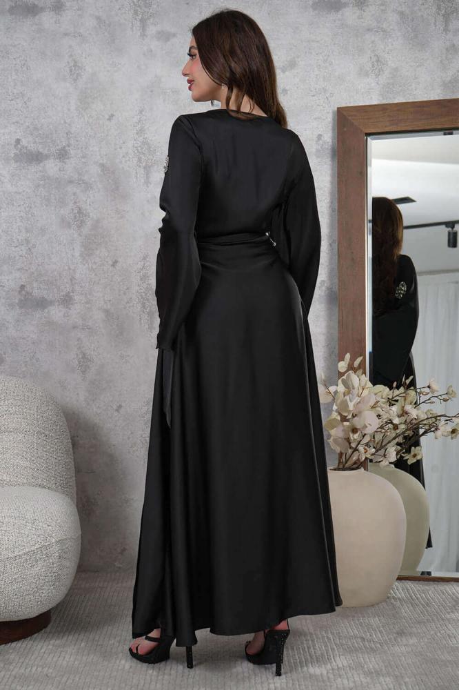 Black Crystal Embellished Wrap Maxi Dress المقاس:(XXL - 44)
