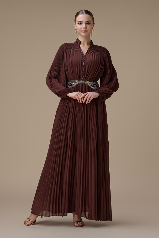 فستان طويل بني بكسرات المقاس:(XXL - 44)