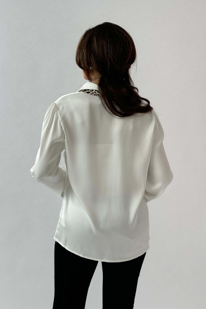 Sugar leopard print satin blouse with tie المقاس:(XL - 42)