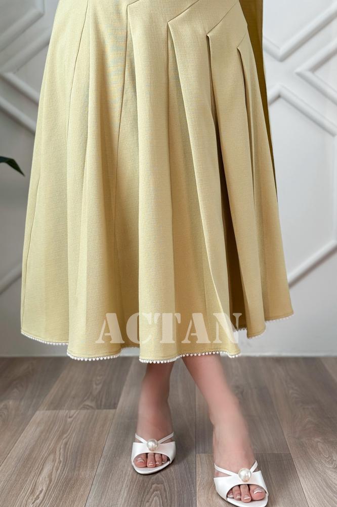 Light Green Pearl Embellished One Shoulder Midi Dress المقاس:(M - 38)