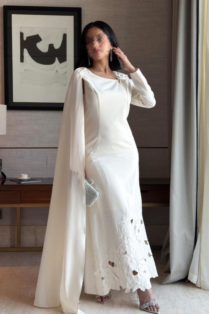 Light beige English embroidery cape maxi dress المقاس:(M - 38)