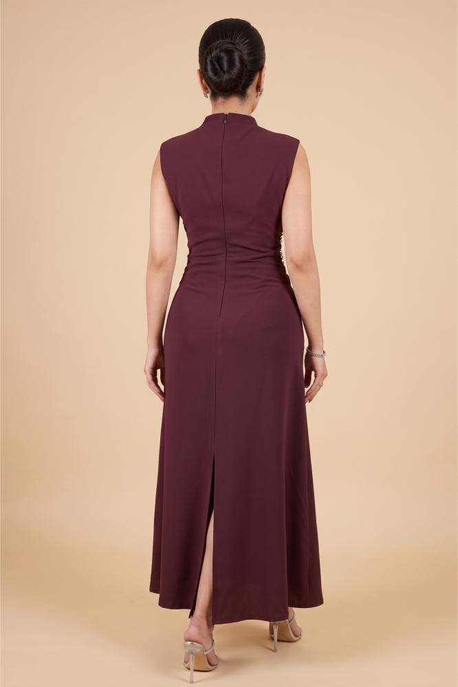 Burgundy pleated midi dress المقاس:(L - 40)
