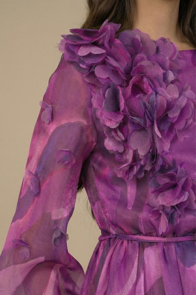 Purple organza dress with rose appliqués المقاس:(L - 40)