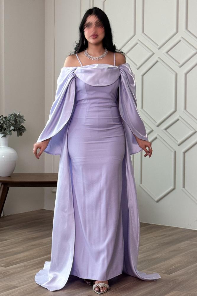 Off-shoulder dress with flowing sleeves in mauve المقاس:(M)