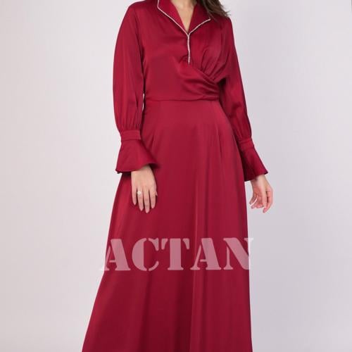 Burgundy Crystal-Embellished Collar Maxi Dress المقاس:(XXL - 44)