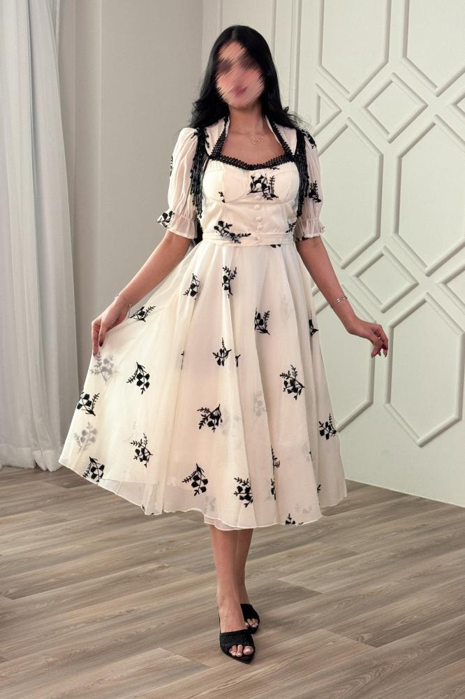 Midi dress with floral print المقاس:(L)