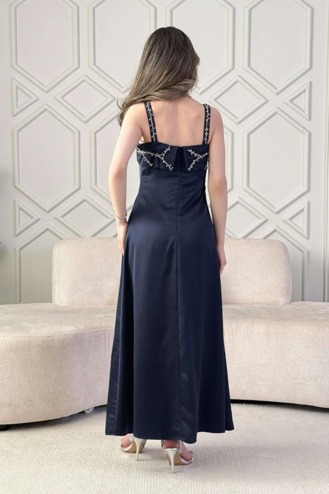 Long navy blue crystal embellished dress المقاس:(L - 40)