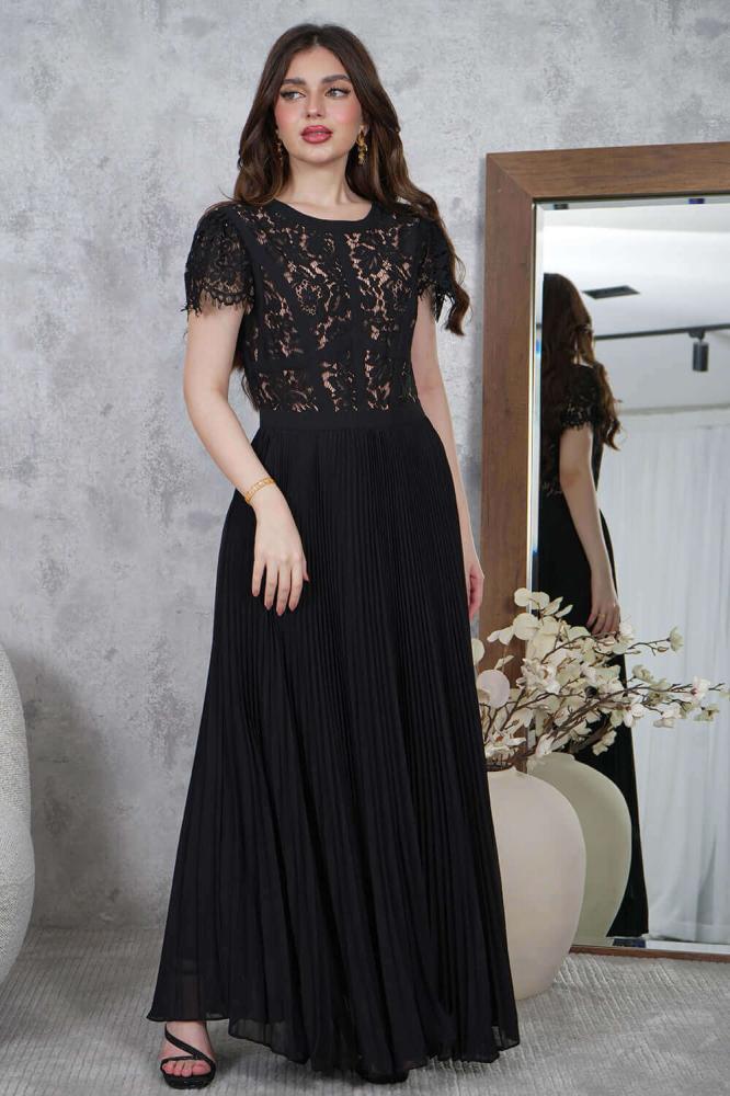 Long pleated chiffon dress المقاس:(M - 38)